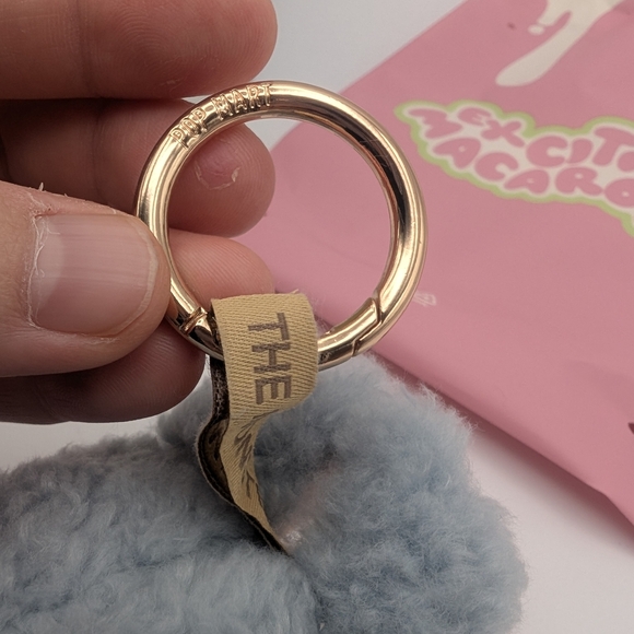 Exciting Macaron - Sea Salt Coconut - Labubu Pop Mart Blue - Picture 5 of 13